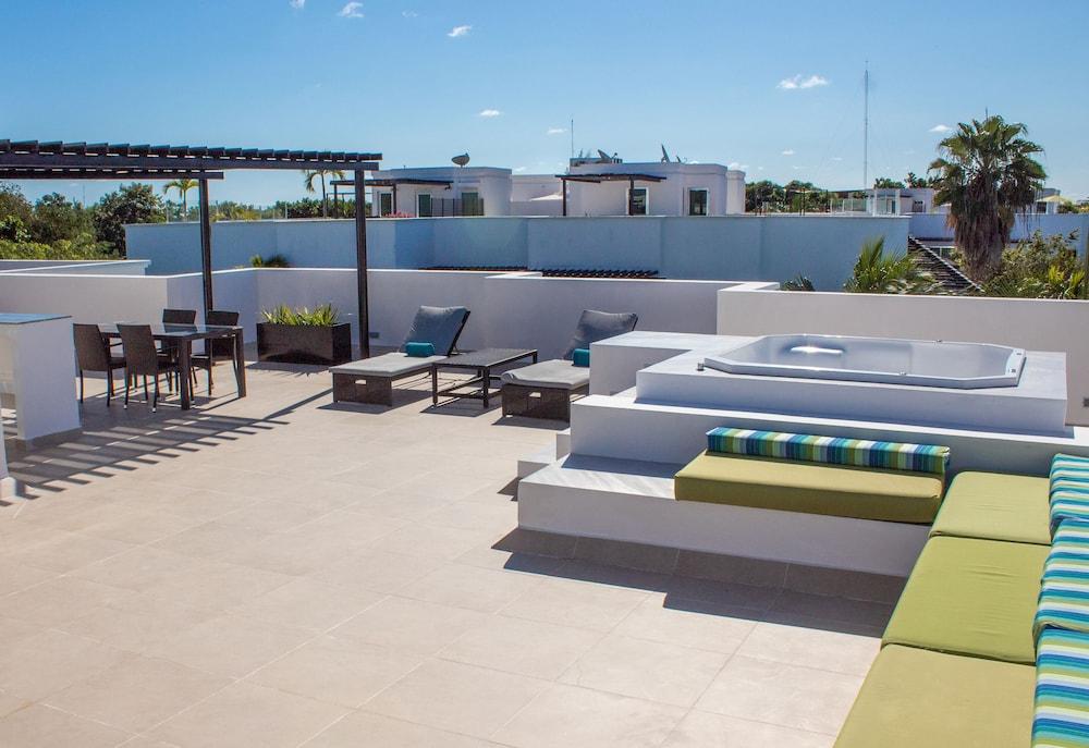 Residences At The Fives Playa del Carmen Exterior photo